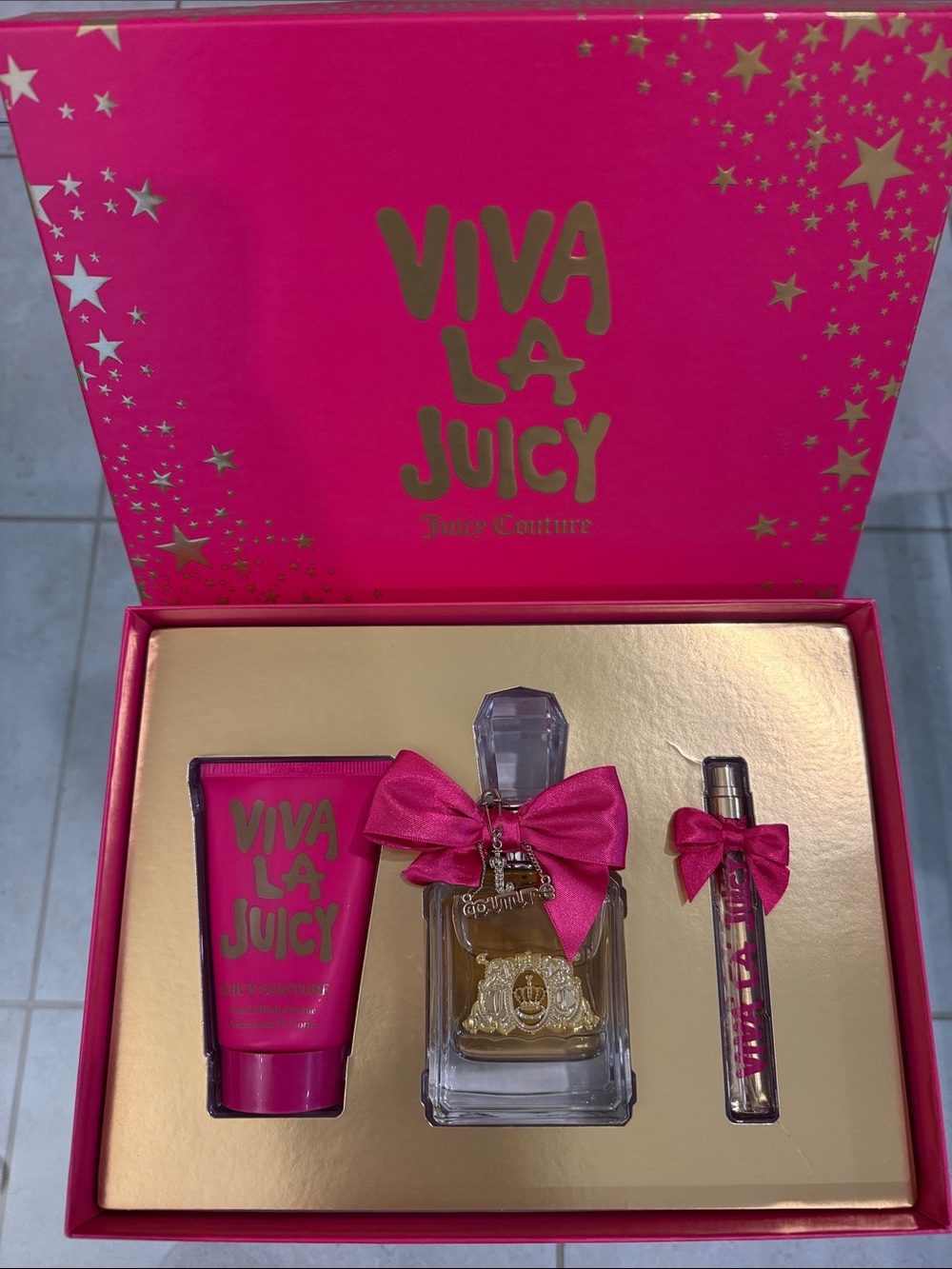 Juicy Couture Viva La Juicy Gift Trio - Hot Pink & Gold